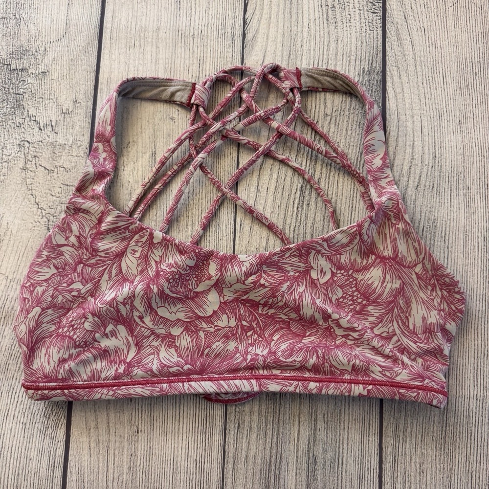 Lululemon Energy Bra is featured in a "Floral Bloom White Star Ruby Size Large 6